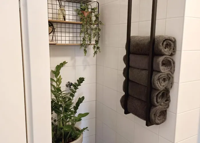 Apartment Hotspot 83 *