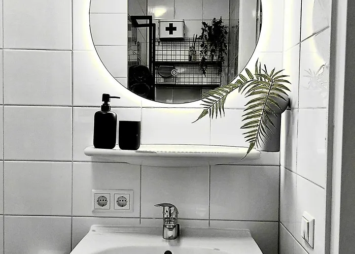 Hotspot 83 Apartment