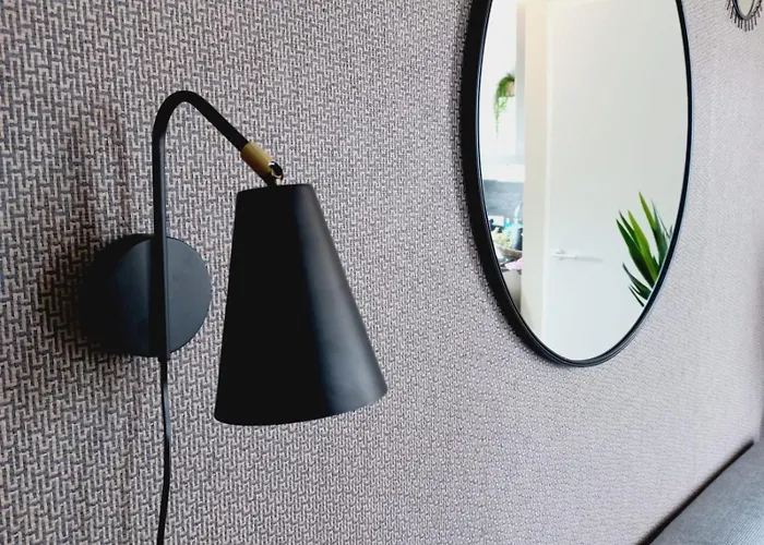 Hotspot 83 Apartment *